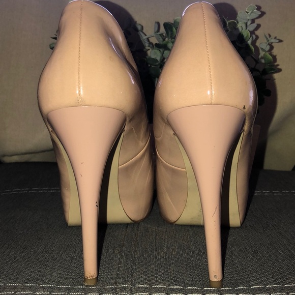 GUESS Nude Pumps - Picture 7 of 8